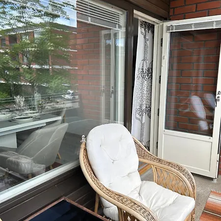Large In The Centre Of With Private Swimming Pool And Sauna アパート *